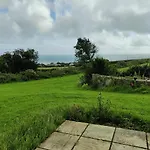 B&B Cedarblue 3*