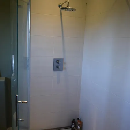 Cedarblue Oda ve Kahvaltı 3*